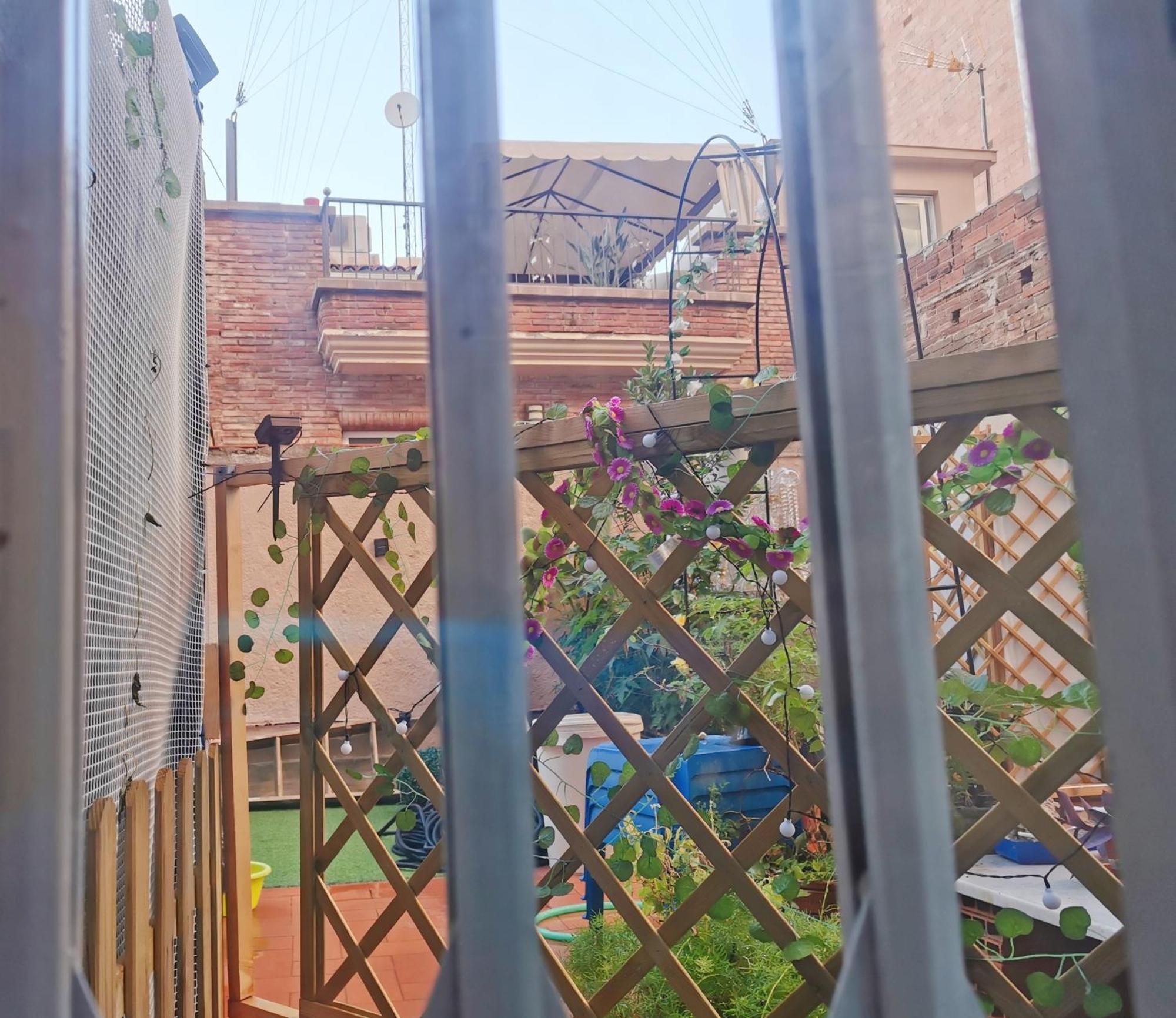 Barcelona Coronahostal Бадалона Екстер'єр фото